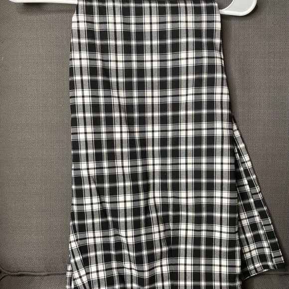 COLLUSION Plus bengaline flare pants in black and
white check - Picture 6 of 6